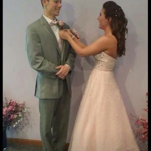 Size 4-6 prom dress..WORN ONCE..NO DAMAGE